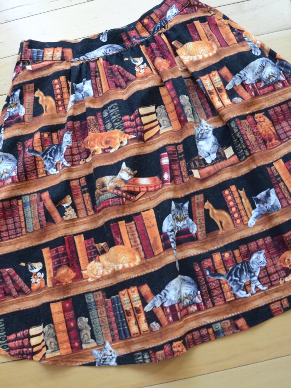 Retrolicious Cats in the Library A-line Skirt Size S - Picture 3 of 14